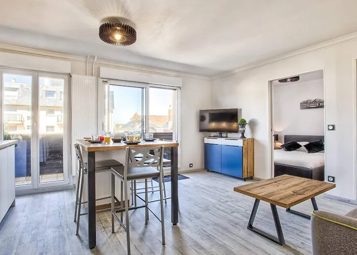 Charmant Appartement Renove Avec Balcon Et Wifi A Cabourg - Fr-1-788-62